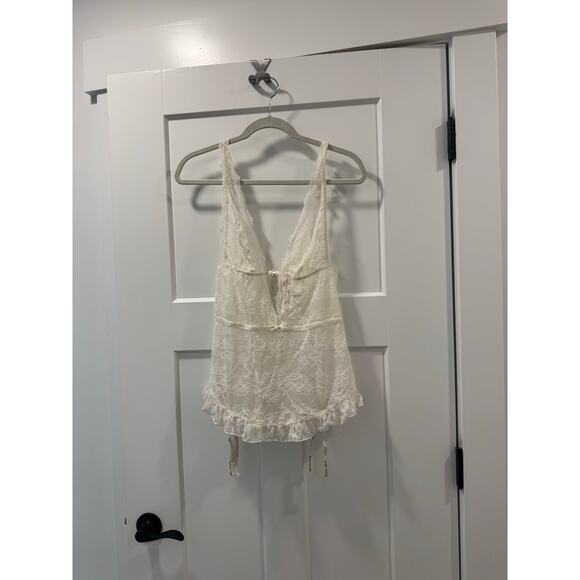Victorias Secret White Lingerie Lace Garter Slip Bridal NWT M - Picture 1 of 7